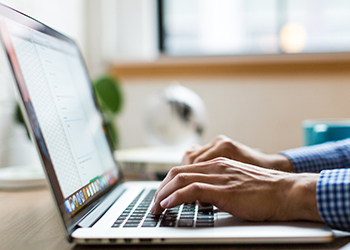 要是機(jī)器翻譯真的(de)取代了人類會怎樣